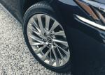 Lexus ES300h with Digital Door Monitors 2020 года (UK)